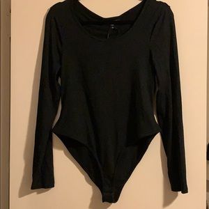 Scoop neck black body suit